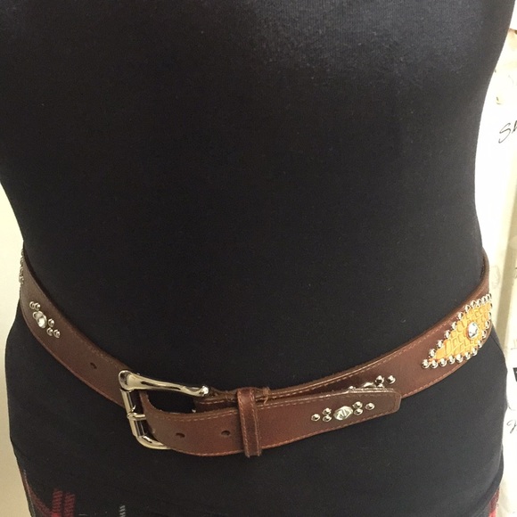 Heavy embossed  All Leather Belt - Picture 2 of 7